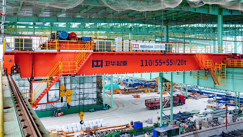 开云电竞110t超高温板坯搬运起重机.jpg